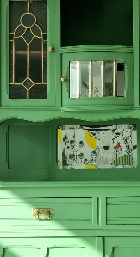 Cerf, Ouvre-Moi B&B Rochefort Εξωτερικό φωτογραφία