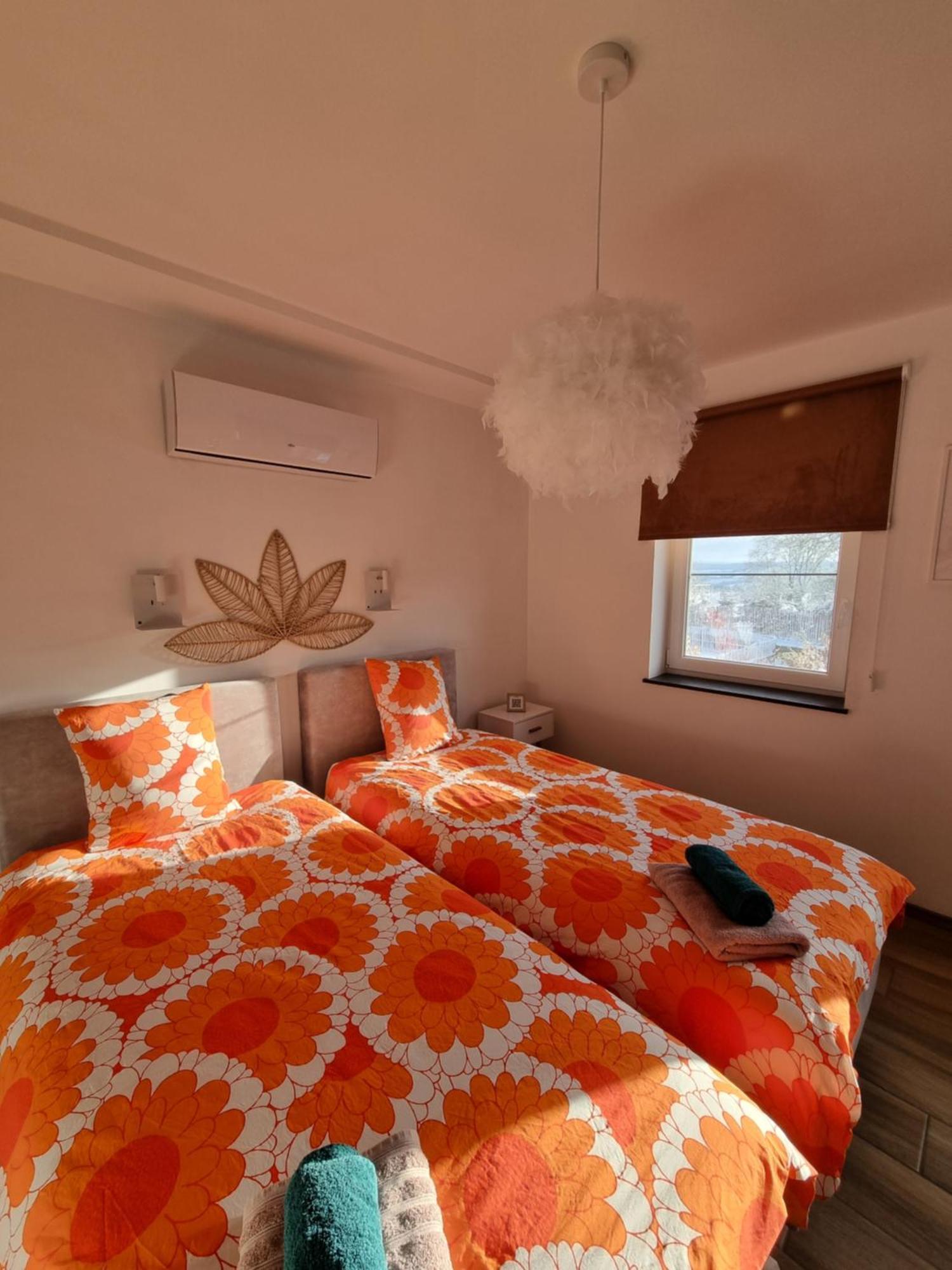 Cerf, Ouvre-Moi B&B Rochefort Εξωτερικό φωτογραφία